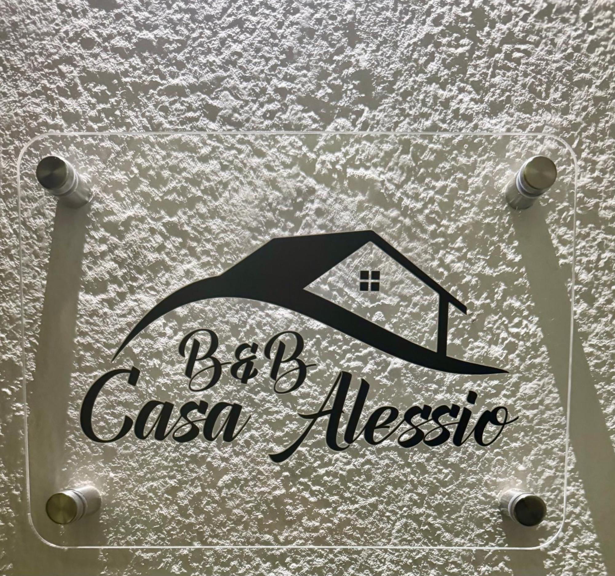 Casa Alessio - Elegante Appartamento Nel Cuore Di Cesano Maderno Exterior photo